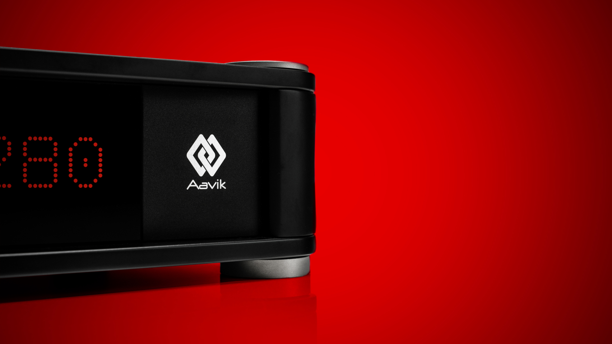 4 K AAVIK S 280 FRONT RIGHTCORNER LOW CAROUSEL 1
