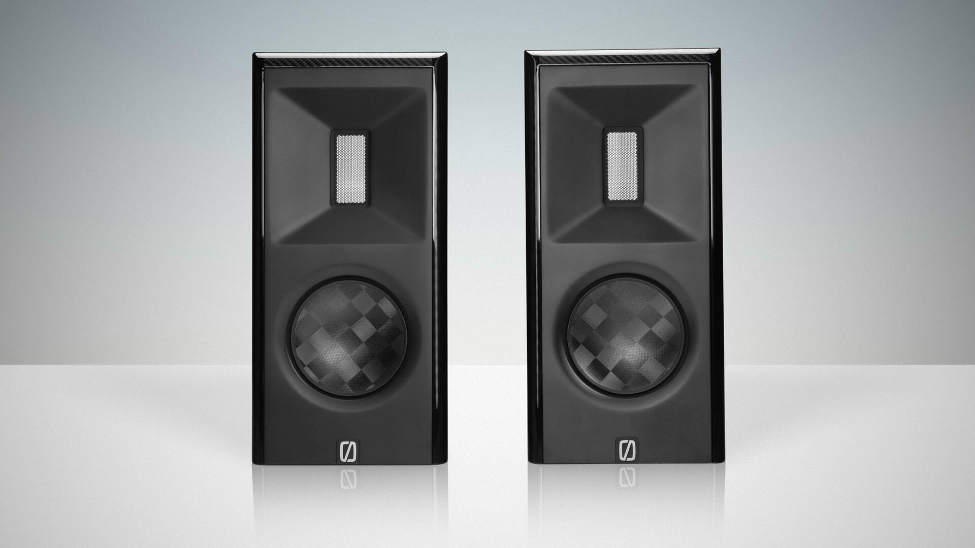 Boerresen X1 Two Speakers Speaker Only On Table Front Total HD min