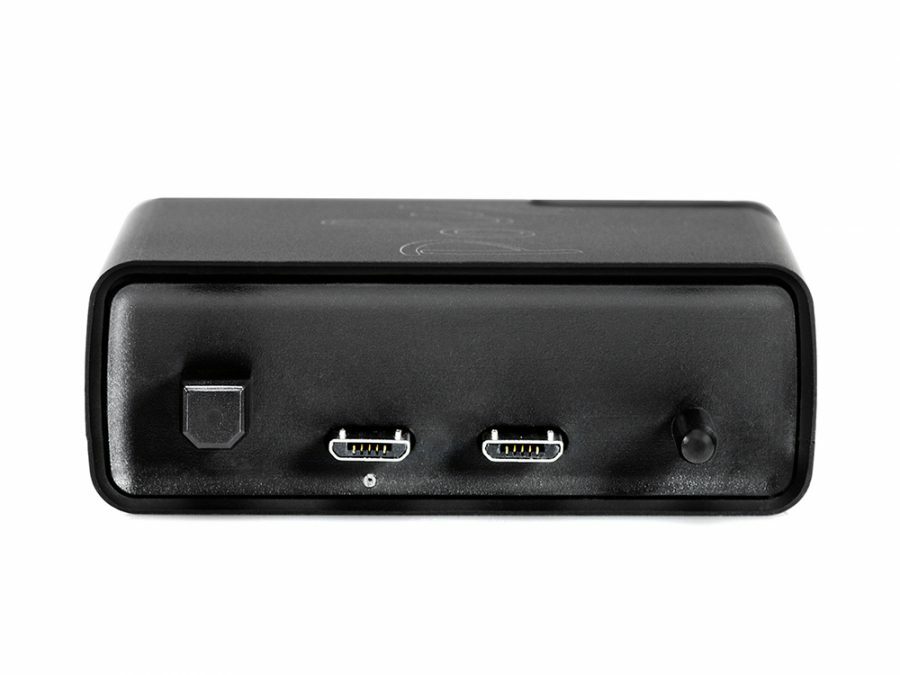 Poly USB 900x675