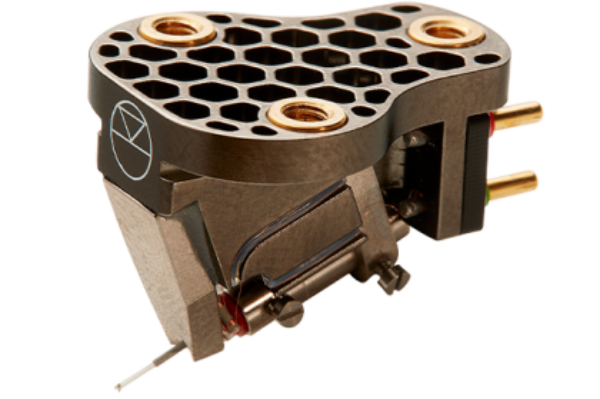 Ekstatik All-new, flagship moving coil cartridge