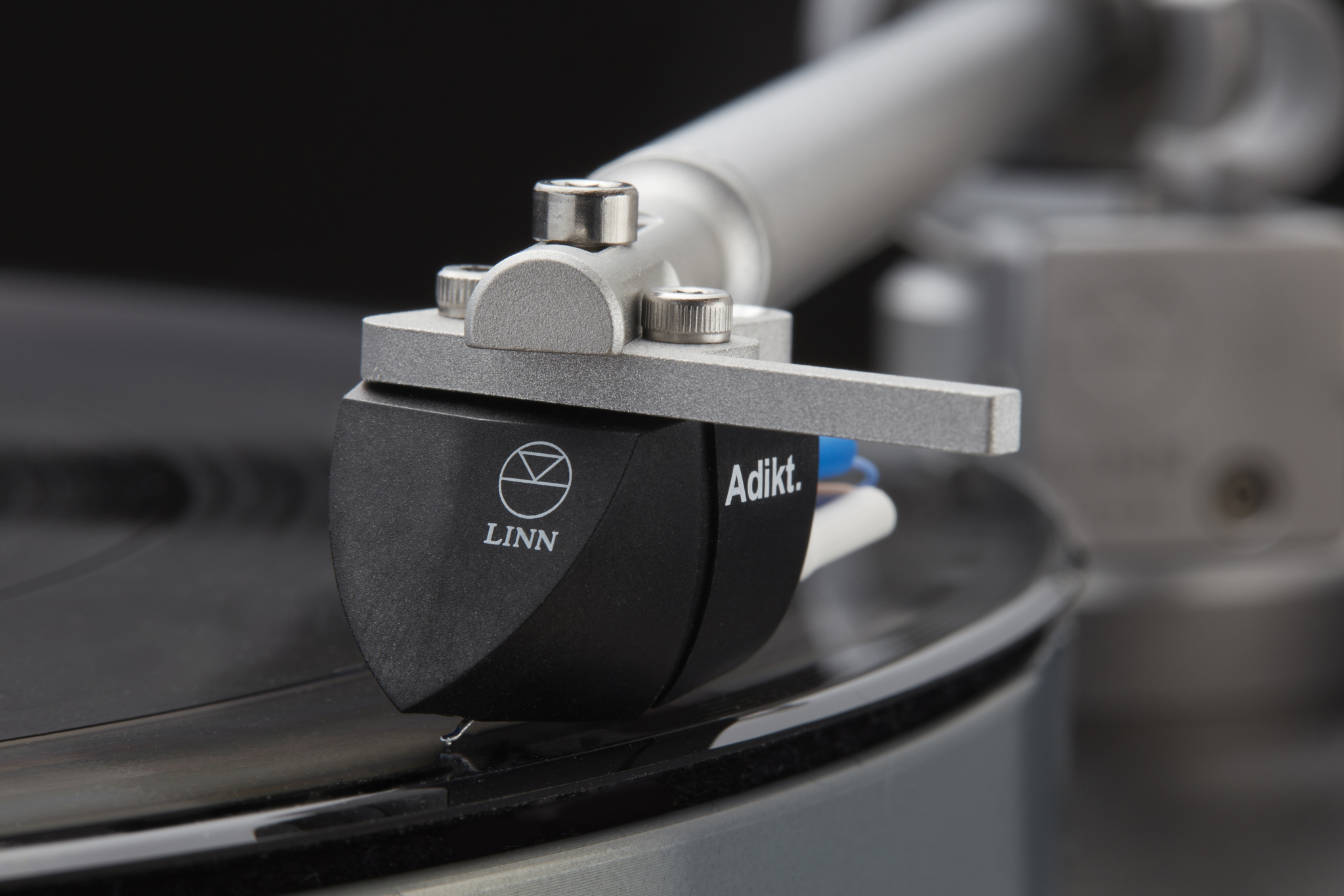 Krane Tonearm Stylus Closeup High Res