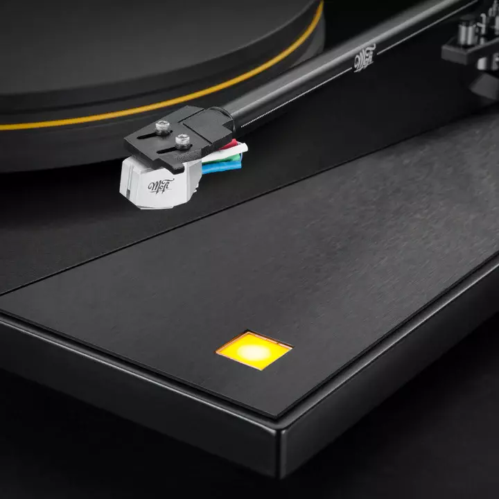 0015 Mo Fi Electronics Ultra Deck Turntable Detail Cartridge